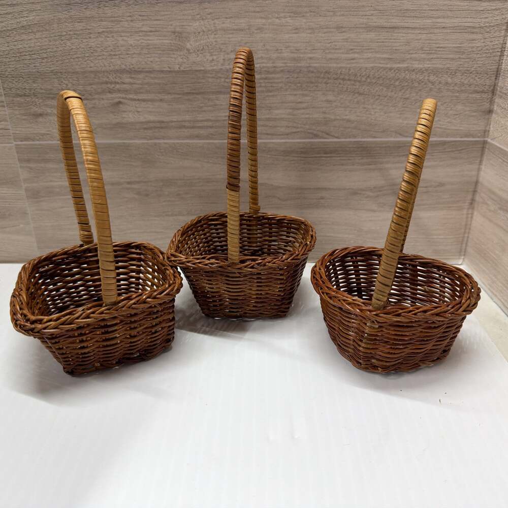 Lot of Three Vintage Miniature Baskets 3” Square Heart